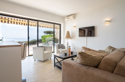 Foto 2 - Apartamento de 2 quartos em Fréjus com piscina e vistas do mar