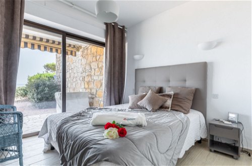 Foto 4 - Appartamento con 2 camere da letto a Fréjus con piscina e vista mare