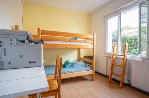 Foto 12 - Appartamento con 2 camere da letto a Fréjus con giardino e vista mare