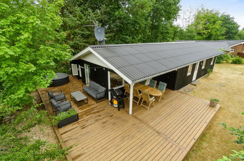 Foto 6 - Casa de 3 quartos em Hadsund com terraço e banheira de hidromassagem