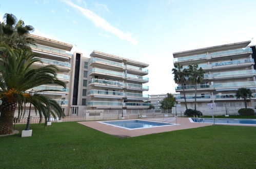 Foto 10 - Apartamento de 2 habitaciones en Salou con piscina y vistas al mar