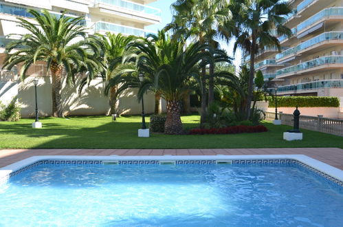 Foto 1 - Appartamento con 2 camere da letto a Salou con piscina e vista mare