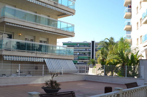 Foto 6 - Appartamento con 2 camere da letto a Salou con piscina e terrazza