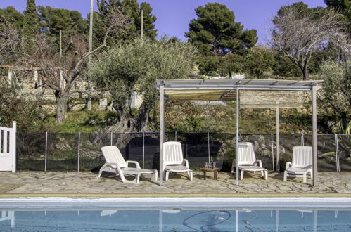 Foto 26 - Casa de 3 habitaciones en Le Beausset con piscina privada y jardín