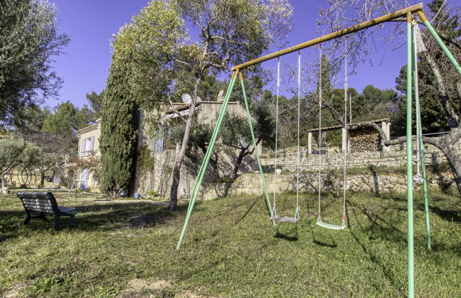 Casa de 4 quartos em Le Beausset com piscina privada e jardim - Foto 34