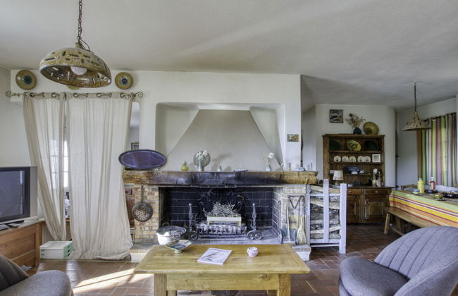 Casa de 4 quartos em Le Beausset com piscina privada e jardim - Foto 7