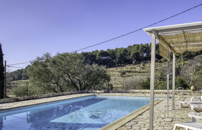 Casa de 4 quartos em Le Beausset com piscina privada e jardim - Foto 1