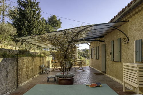 Photo 31 - 3 bedroom House in Le Beausset with private pool and garden