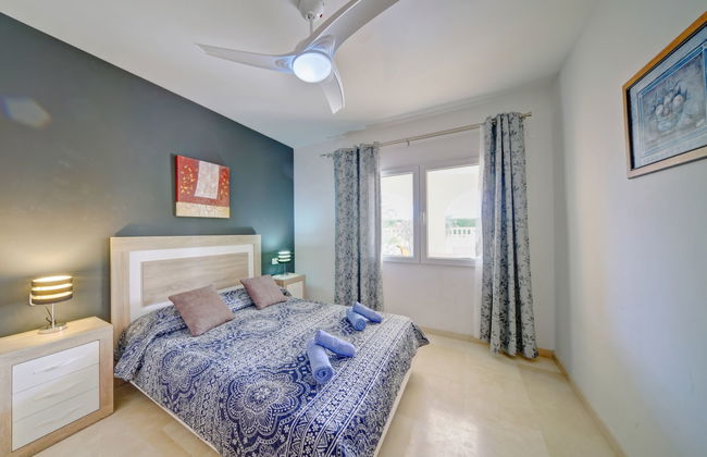 Casa de 6 quartos em Calp com piscina privada e jardim - Foto 4