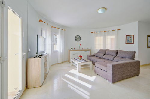 Photo 2 - 4 bedroom House in Calp with private pool and sea view