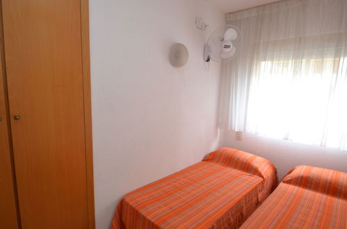 Foto 7 - Appartamento con 2 camere da letto a Salou con piscina e giardino