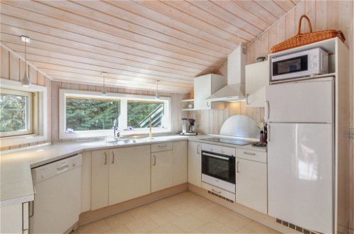 Photo 8 - Maison de 4 chambres à Nexø avec terrasse et sauna