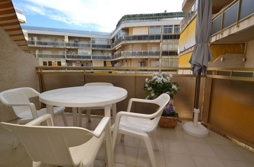 Foto 10 - Apartment mit 1 Schlafzimmer in Salou mit schwimmbad und blick aufs meer