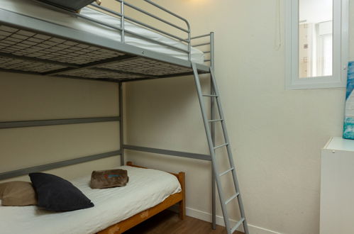 Foto 15 - Appartamento con 2 camere da letto a Cancale con vista mare