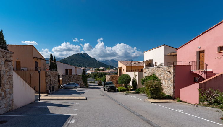 Photo 1 - Maison de 2 chambres à Belgodère avec piscine et vues à la mer