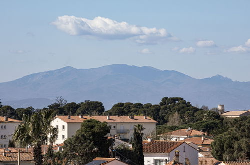 Foto 18 - Appartamento con 2 camere da letto a Canet-en-Roussillon con vista mare