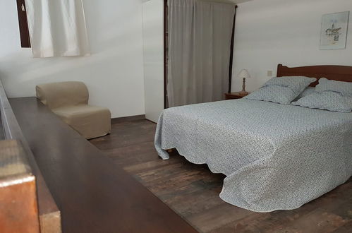 Foto 8 - Appartamento con 2 camere da letto a Saint-Florent con piscina e vista mare