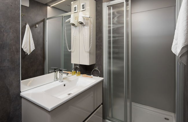 Casa de 3 quartos em Bale com piscina e jardim - Foto 11