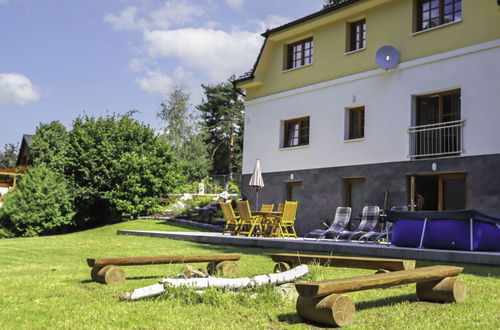 Photo 39 - Maison de 3 chambres à Petrov avec piscine privée et jardin