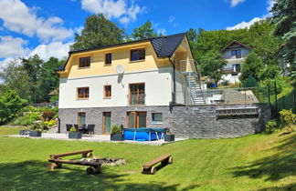 Photo 1 - Maison de 3 chambres à Petrov avec piscine privée et jardin