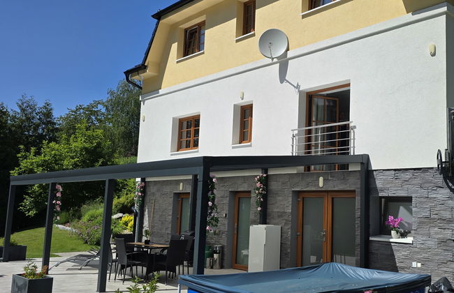Casa de 3 quartos em Petrov com piscina privada e jardim - Foto 39