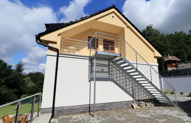 Casa de 3 quartos em Petrov com piscina privada e jardim - Foto 43