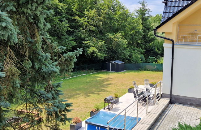 Casa de 3 quartos em Petrov com piscina privada e jardim - Foto 41