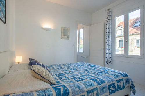 Foto 13 - Casa con 2 camere da letto a Saint-Aubin-sur-Mer con terrazza e vista mare