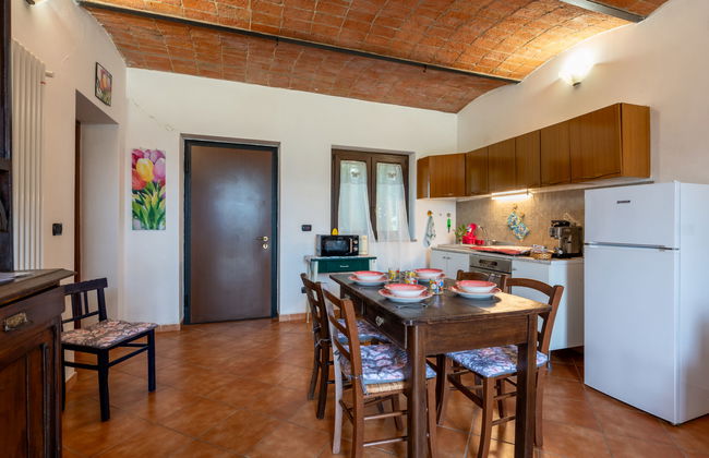 4 bedroom Apartment in Calliano with garden and terrace - Photo 10