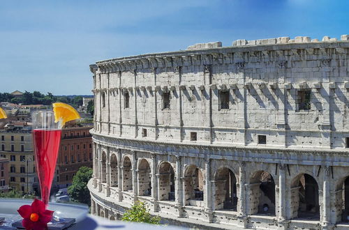 Photo 17 - Colosseum Corner