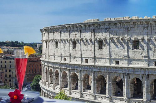 Photo 25 - Colosseum Corner