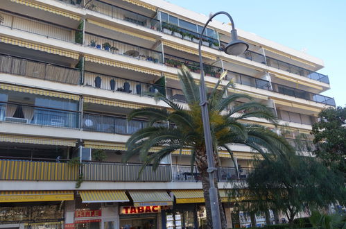 Foto 6 - Appartamento con 2 camere da letto a Cannes con terrazza