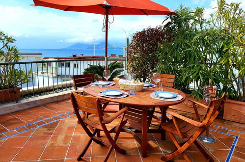 Foto 1 - Apartamento de 2 habitaciones en Cannes con terraza y vistas al mar