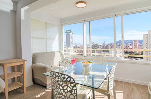 Foto 8 - Apartamento de 2 habitaciones en Benidorm con piscina y vistas al mar