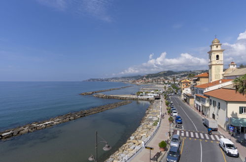 Foto 22 - Apartamento de 1 quarto em Santo Stefano al Mare com vistas do mar