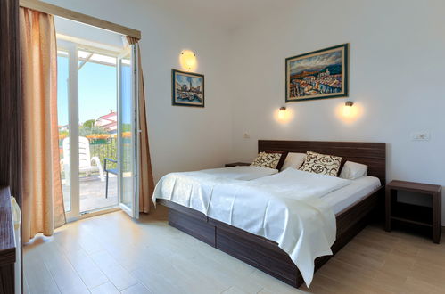 Foto 24 - Casa con 5 camere da letto a Umag con piscina privata e giardino