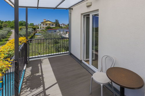 Photo 31 - Maison de 5 chambres à Umag avec piscine privée et jardin