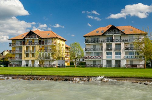 Foto 2 - Apartamento de 2 habitaciones en Balatonőszöd con vistas a la montaña