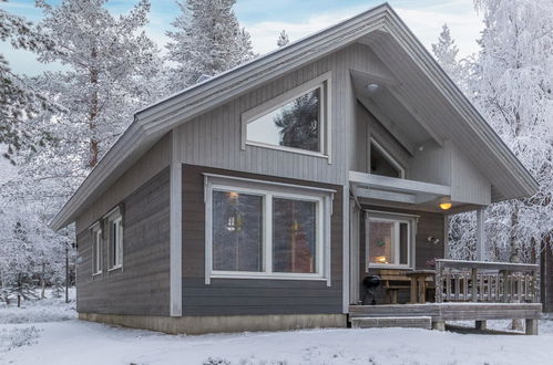 Foto 5 - Casa de 1 quarto em Pelkosenniemi com sauna e vista para a montanha