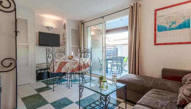 3 bedroom House in Agde with swimming pool and terrace - Photo 2