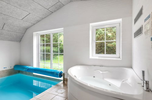 Foto 14 - Casa con 6 camere da letto a Ulfborg con piscina privata e terrazza