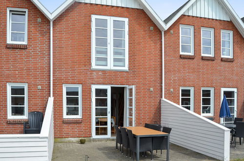 Photo 1 - 3 bedroom Apartment in Rømø with swimming pool and terrace