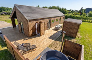 Photo 2 - Maison de 3 chambres à Nordborg avec terrasse et bain à remous