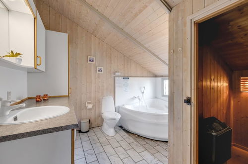 Foto 19 - Casa de 4 quartos em Hvide Sande com terraço e sauna