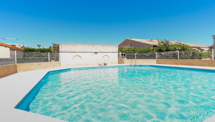 Foto 1 - Casa de 1 quarto em Saint-Cyprien com piscina e vistas do mar