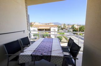 Foto 2 - Apartamento de 2 quartos em Vandellòs l'Hospitalet de l'Infant com piscina e vistas do mar