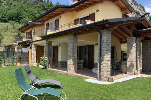 Foto 2 - Casa con 3 camere da letto a Tremosine sul Garda con piscina privata e giardino