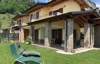 Foto 2 - Haus mit 3 Schlafzimmern in Tremosine sul Garda mit privater pool und blick auf die berge