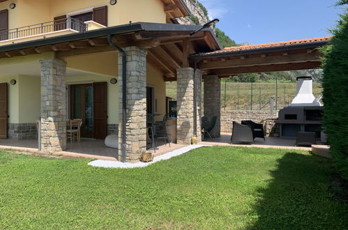 Foto 40 - Haus mit 3 Schlafzimmern in Tremosine sul Garda mit privater pool und garten