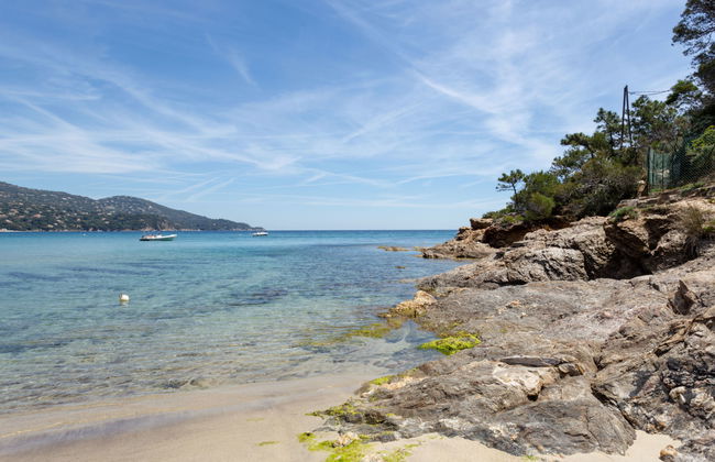 Apartamento de 3 quartos em Le Lavandou com piscina e jardim - Foto 21